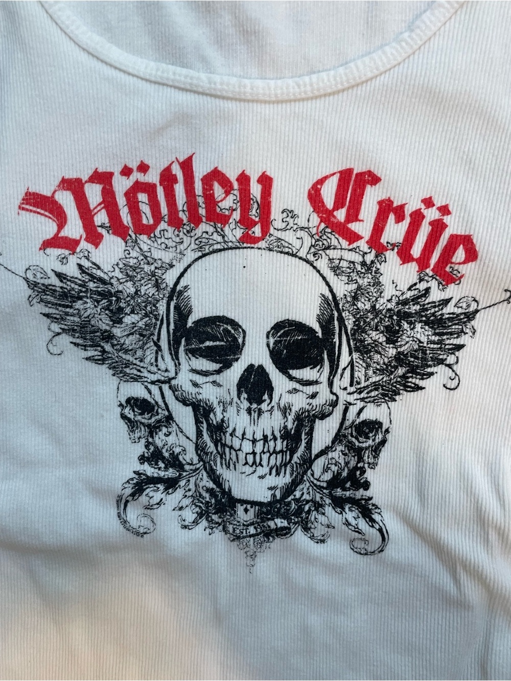 Mötley Crüe White Skull Graphic Tank